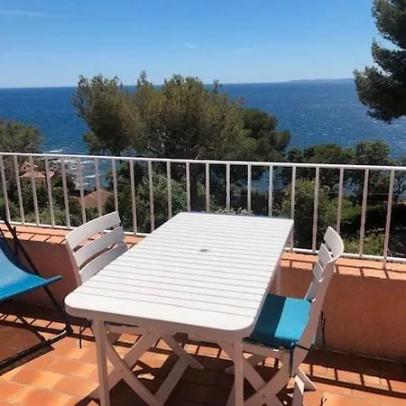 With Balcony In Pool&tennis Apartment Saint-Raphaël